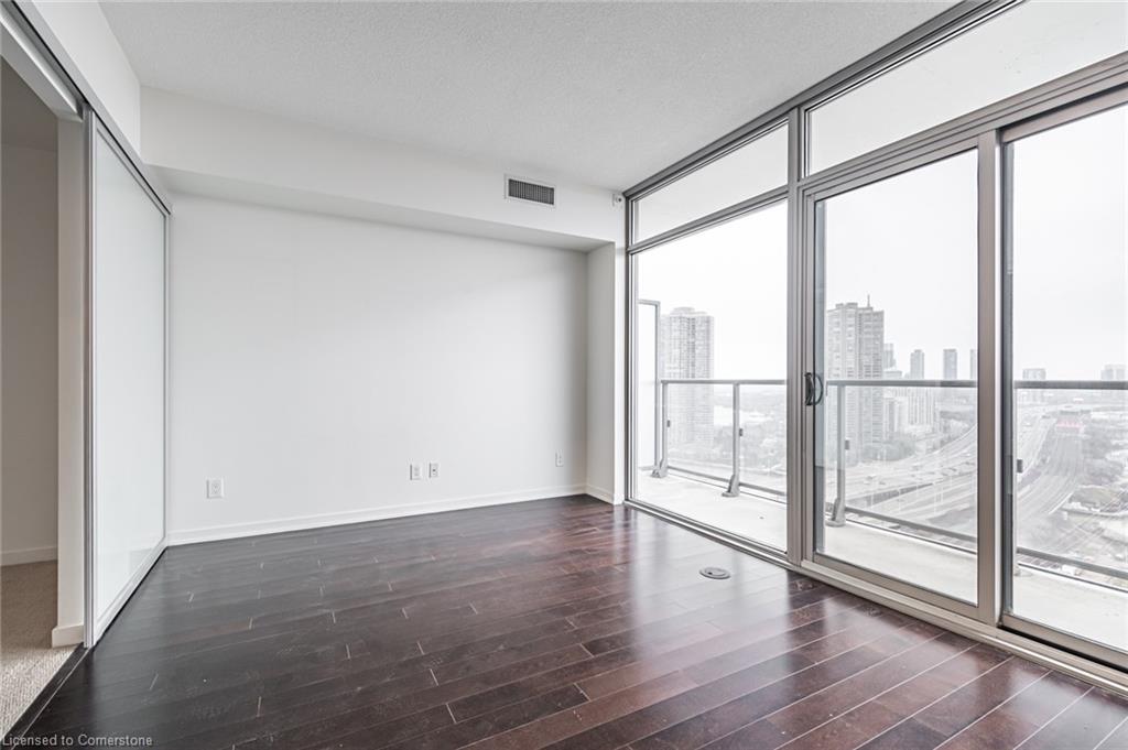 2206-105 The Queensway Property Photo 9