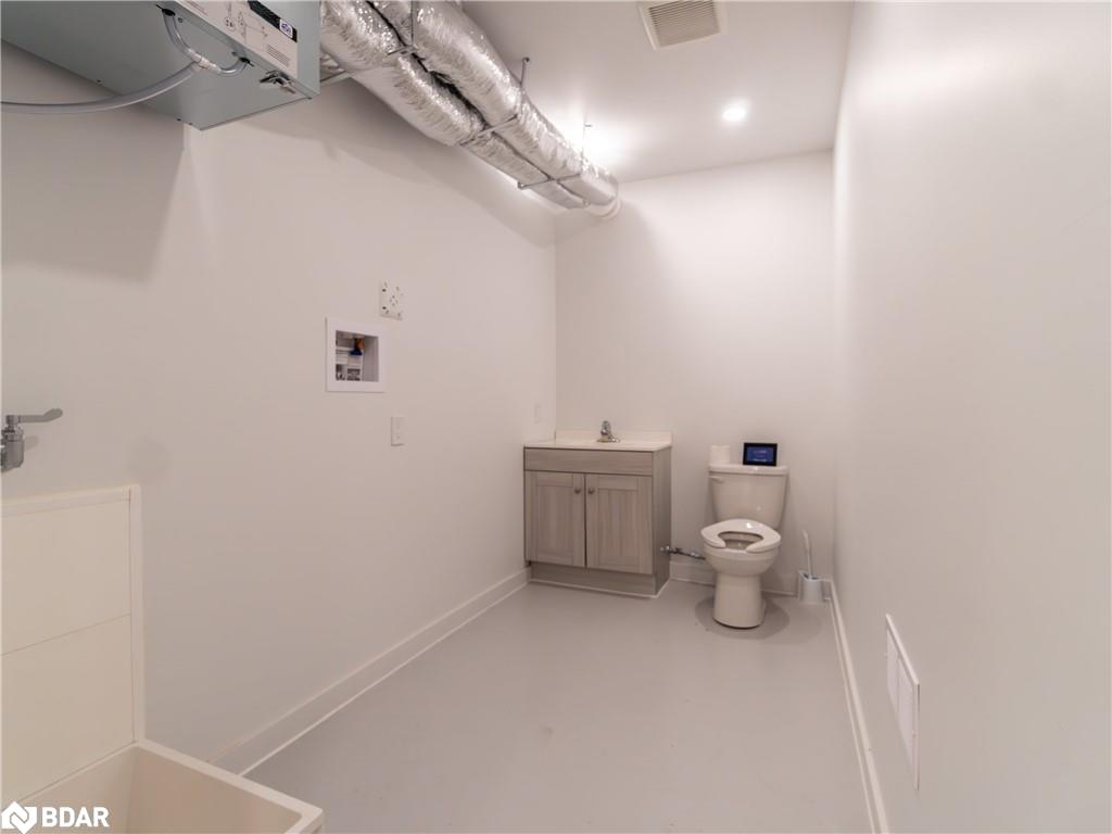 10 Commerce Court Property Photo 7