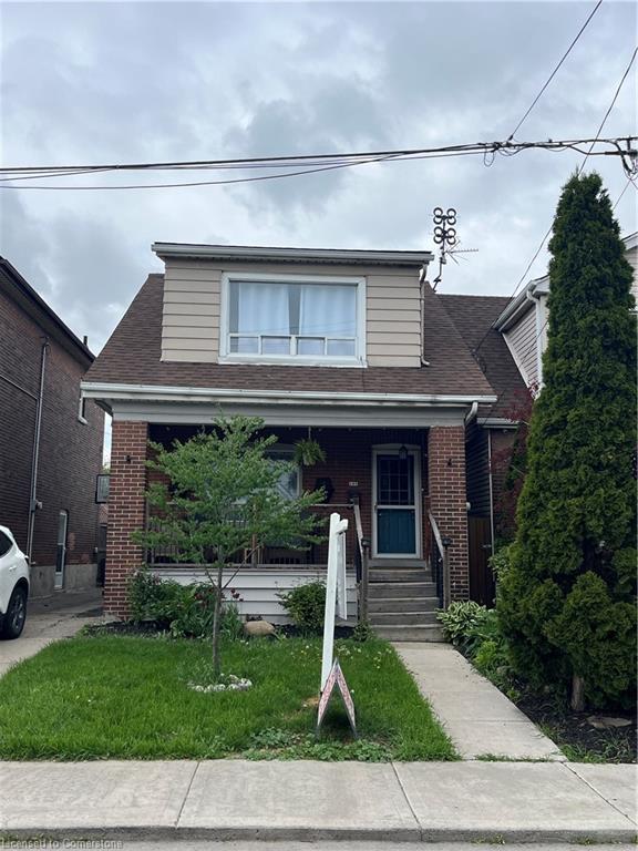 165 Leinster Avenue N Property Photo 2
