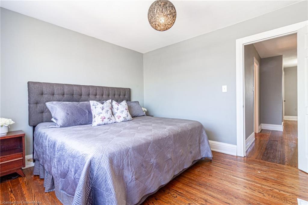 165 Leinster Avenue N Property Photo 25