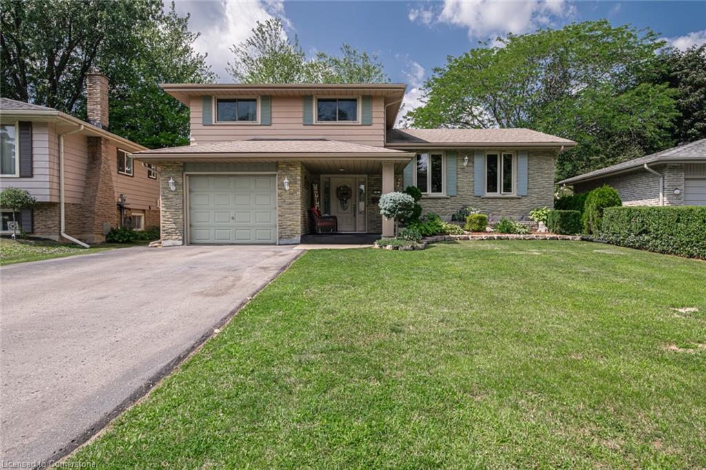 8 Miller Crescent Property Photo