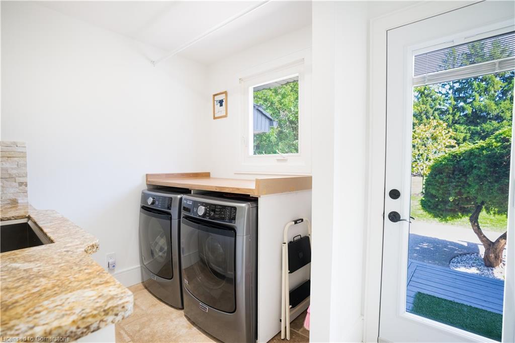 2260 Britannia Road Property Photo 26