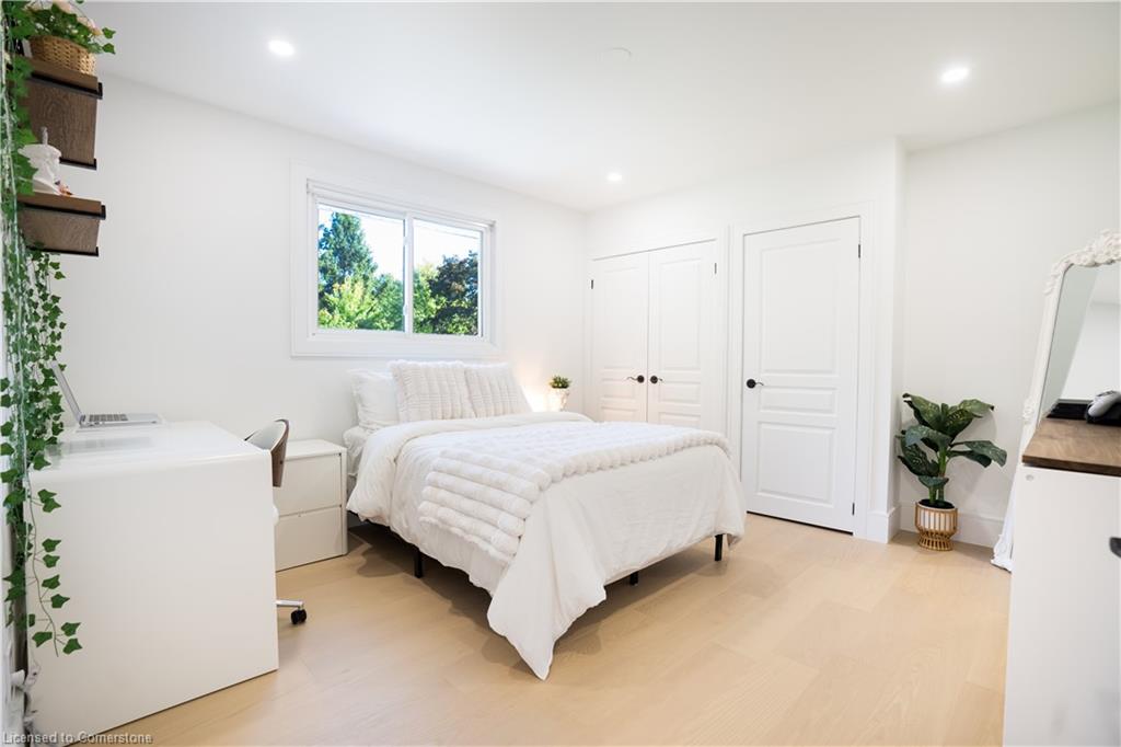 2260 Britannia Road Property Photo 35