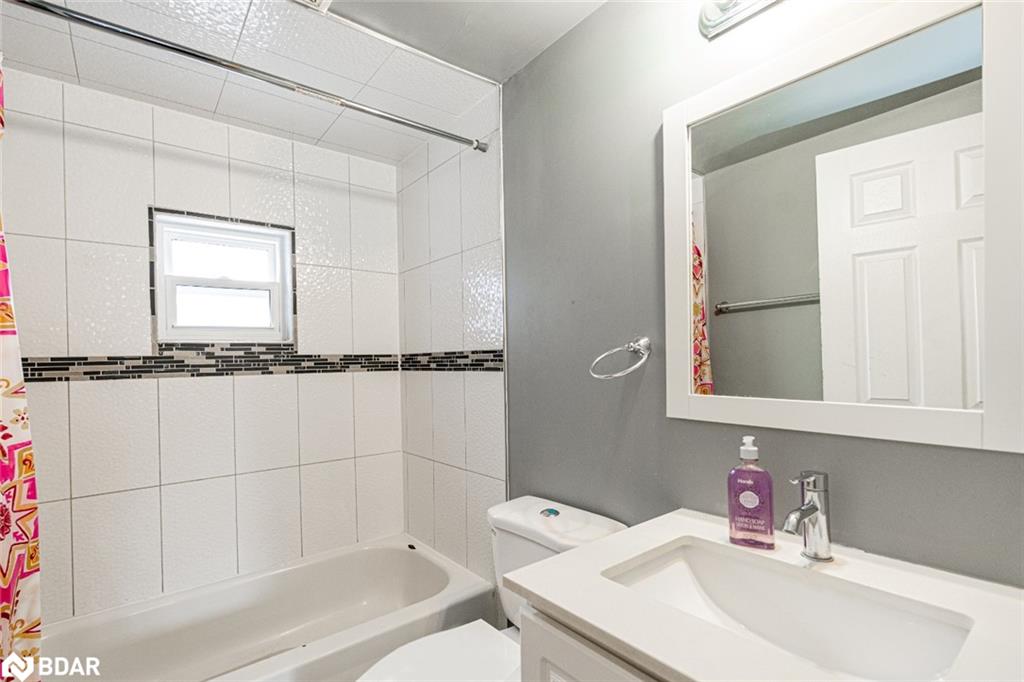 711 Mosley Street Property Photo 12