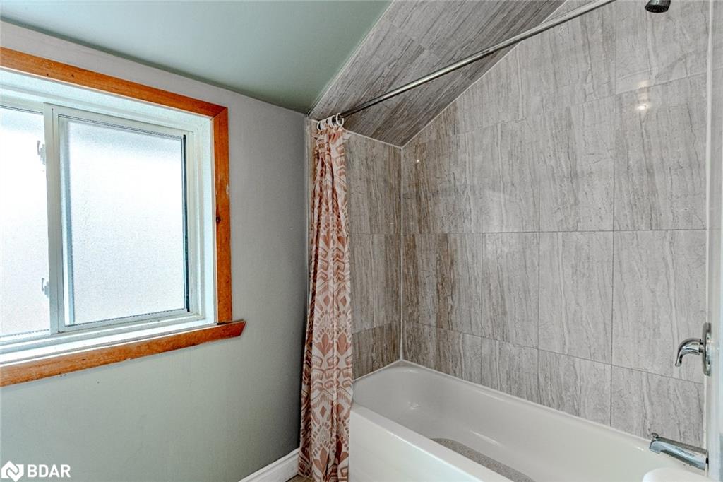 711 Mosley Street Property Photo 18