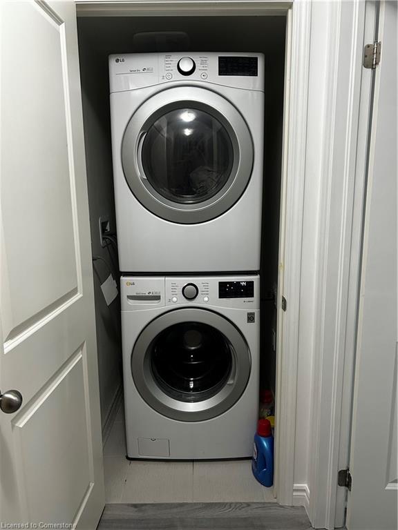 2-1155 Stroud Lane Property Photo 17
