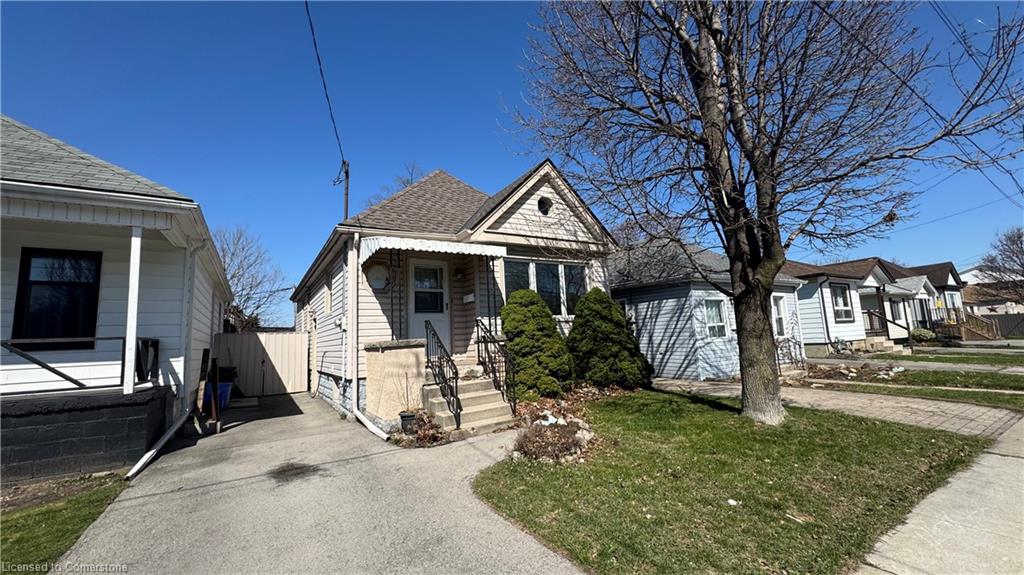 225 Tolton Avenue Property Photo