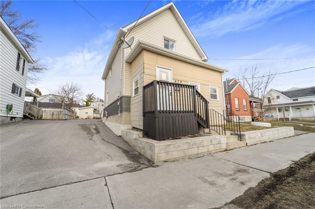 K6h 2m4 Real Estate Listings Main Image