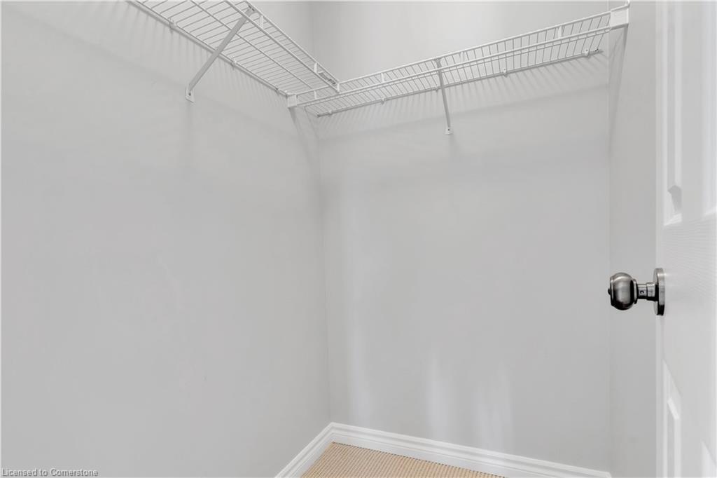 510 Forest Gate Crescent Property Photo 29