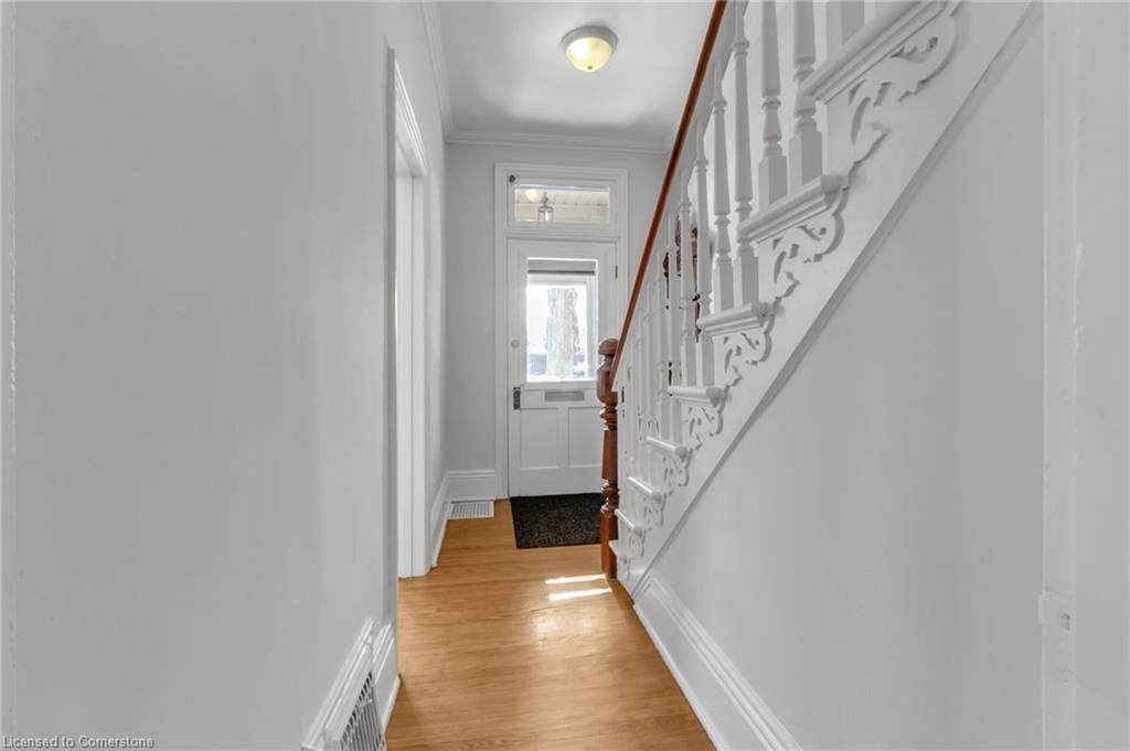 8 Duff Street Property Photo 5