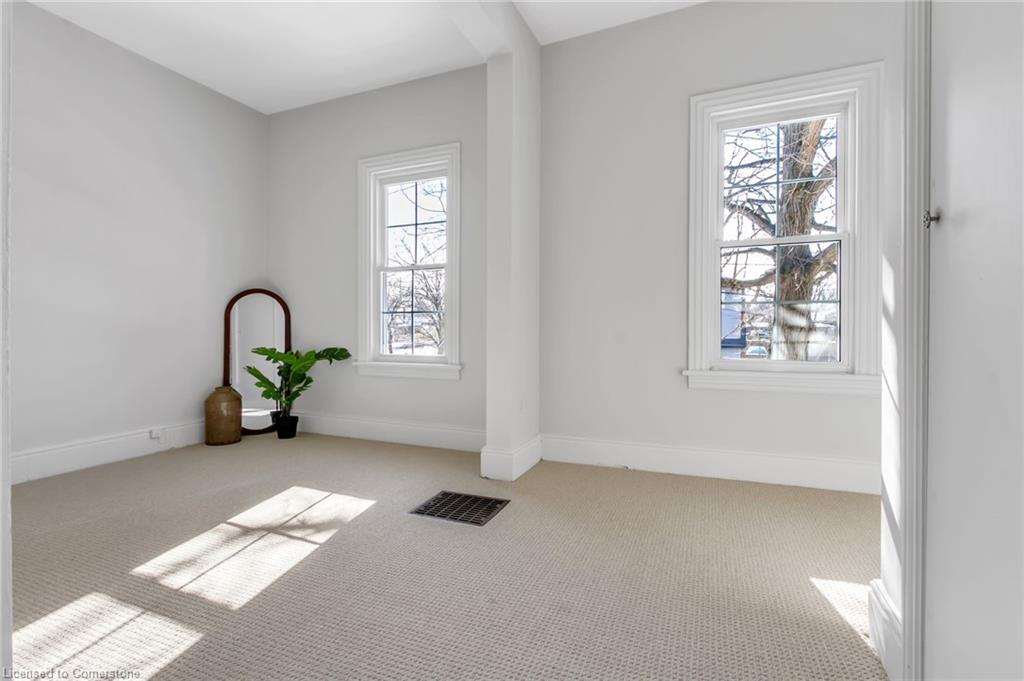 8 Duff Street Property Photo 25