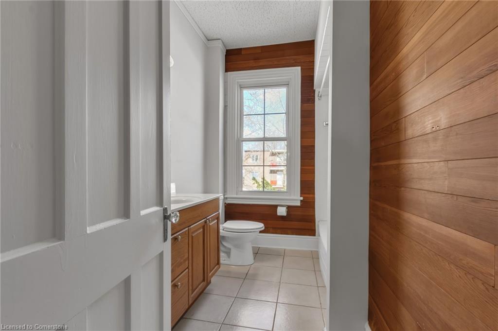 8 Duff Street Property Photo 32