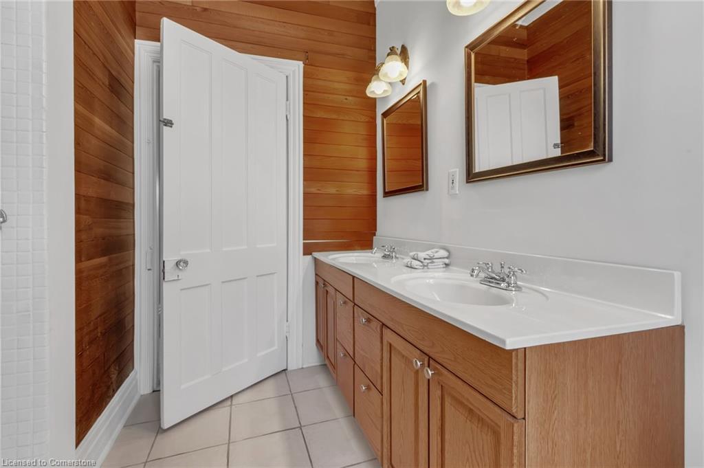 8 Duff Street Property Photo 33