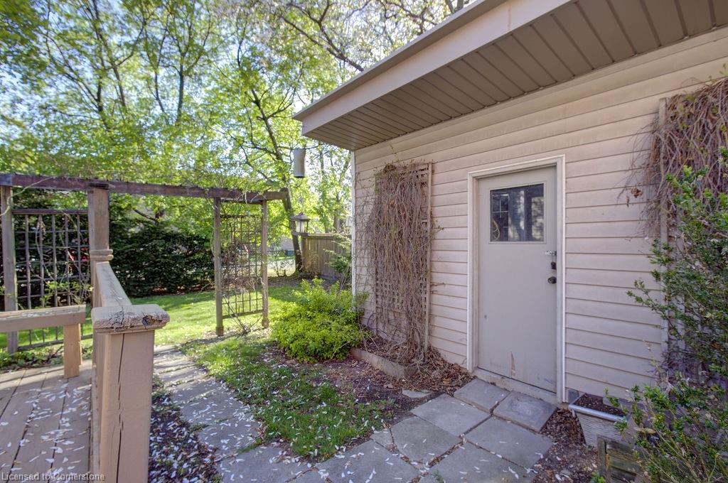 8 Duff Street Property Photo 37