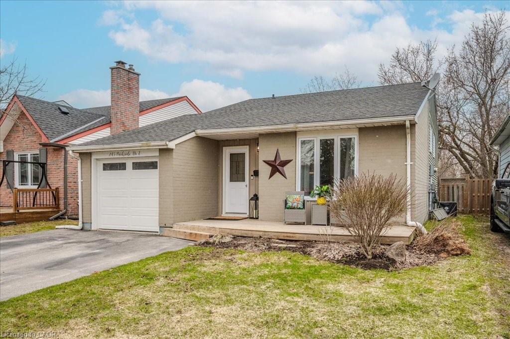 245 Parkside Drive E Property Photo 2