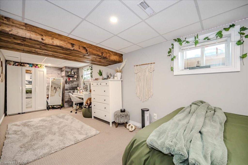 245 Parkside Drive E Property Photo 21