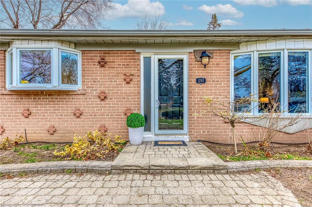1293 Lewisham Drive Property Photo 3
