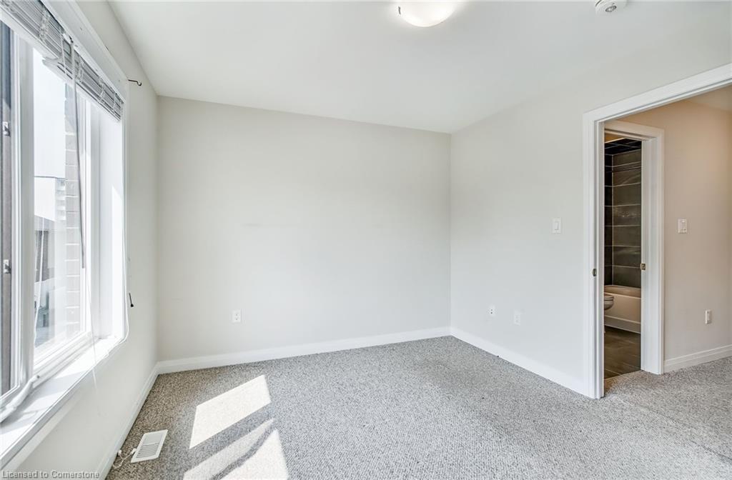 15-270 Melvin Avenue Property Photo 28