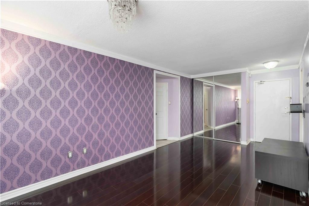1207-3501 Glen Erin Drive Property Photo 6