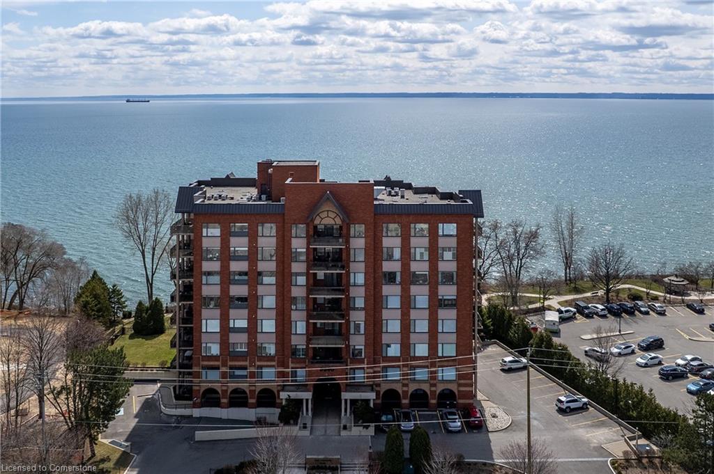 204-5340 Lakeshore Road Property Photo