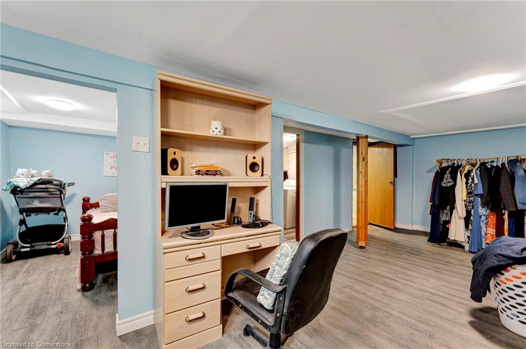 159 Grosvenor Avenue N Property Photo 15