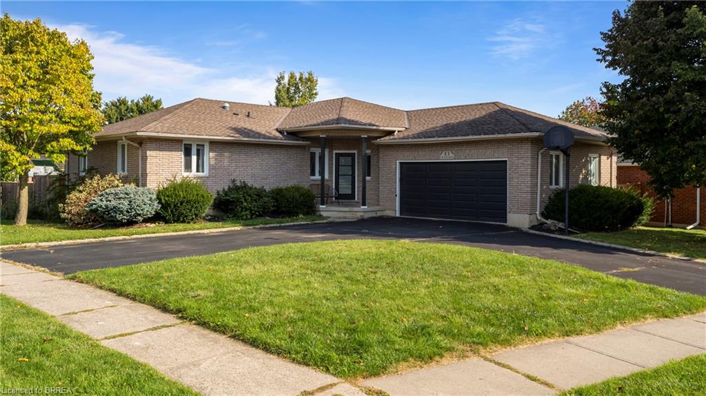 83 Victor Boulevard Property Photo 1