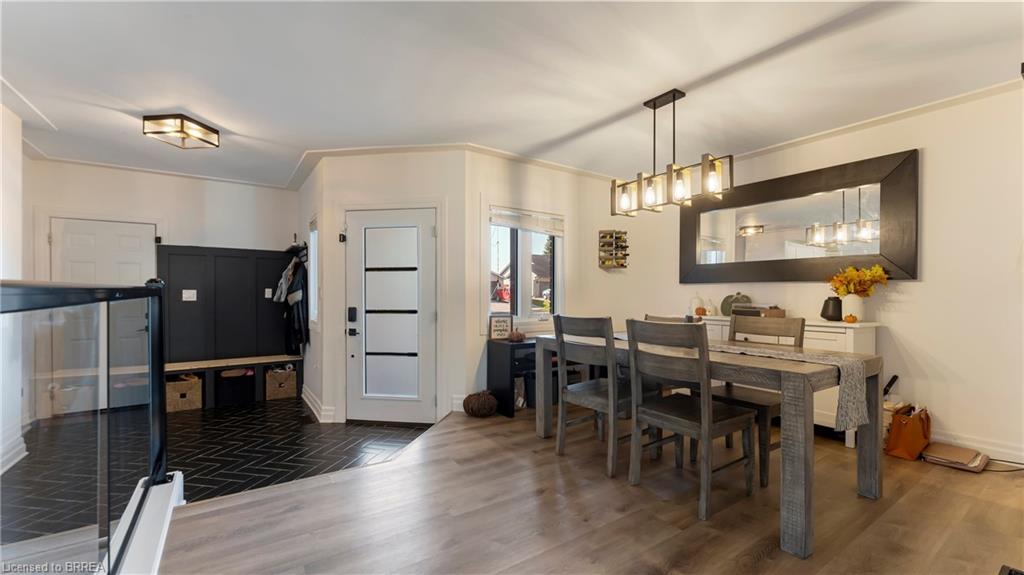 83 Victor Boulevard Property Photo 6