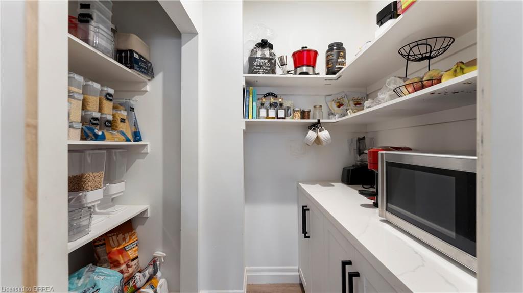 83 Victor Boulevard Property Photo 12