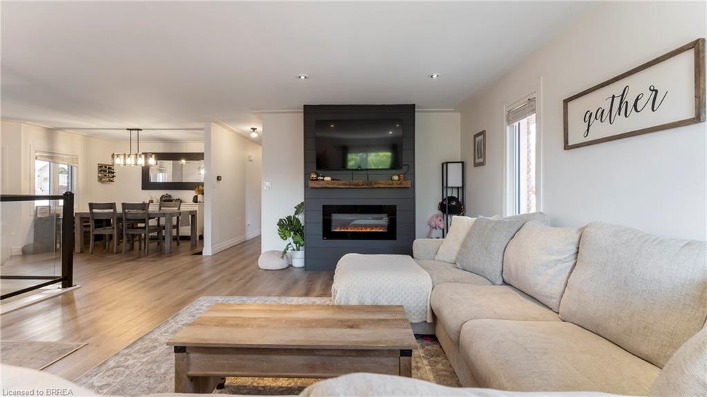 83 Victor Boulevard Property Photo 15