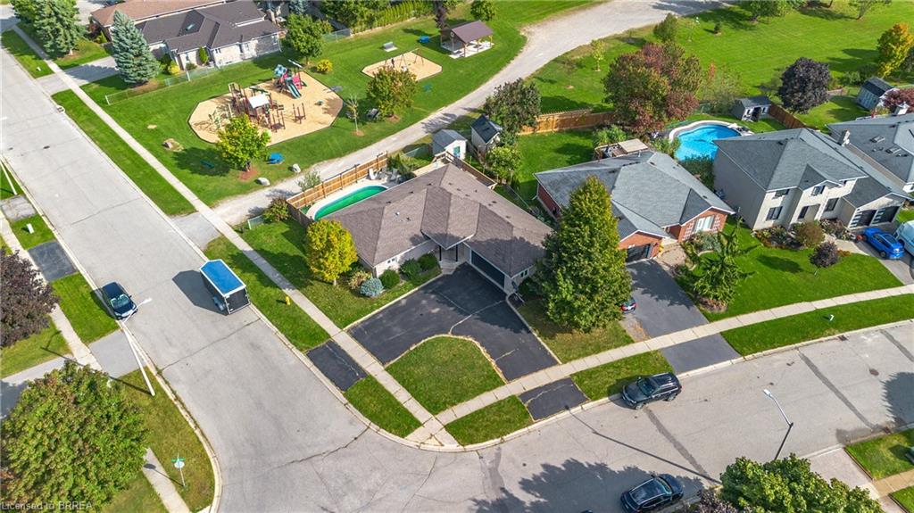 83 Victor Boulevard Property Photo 30