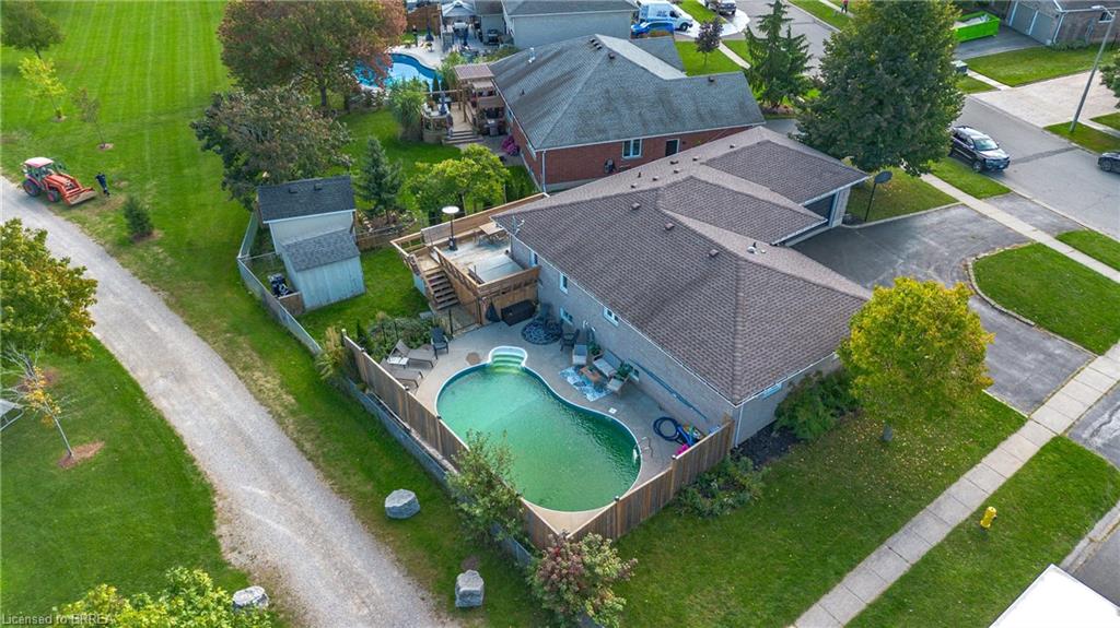 83 Victor Boulevard Property Photo 32