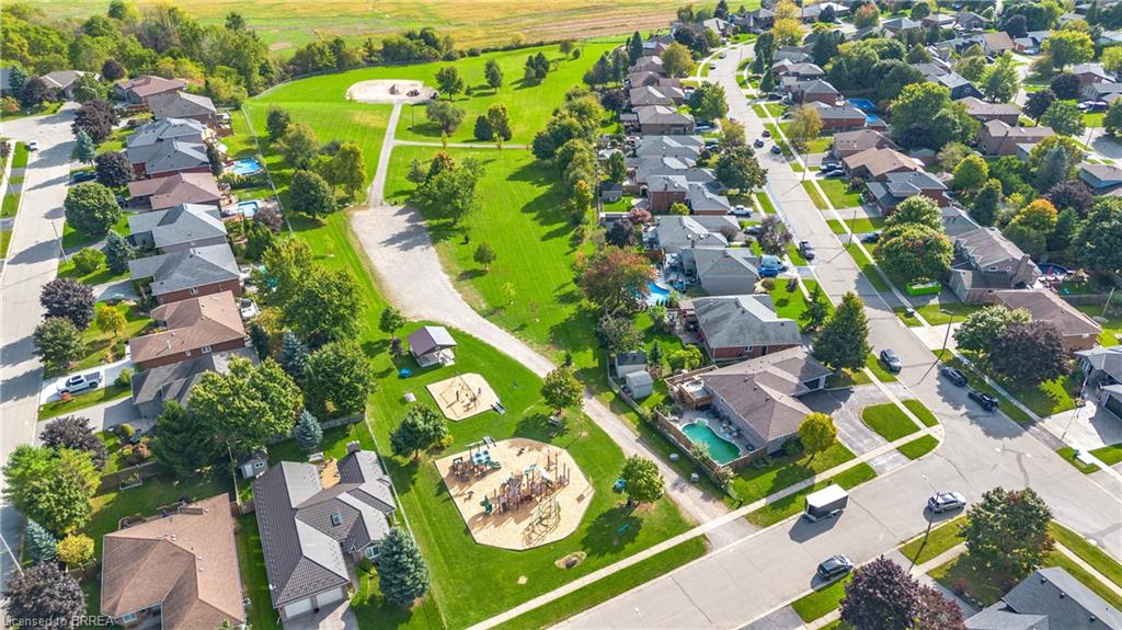 83 Victor Boulevard Property Photo 33