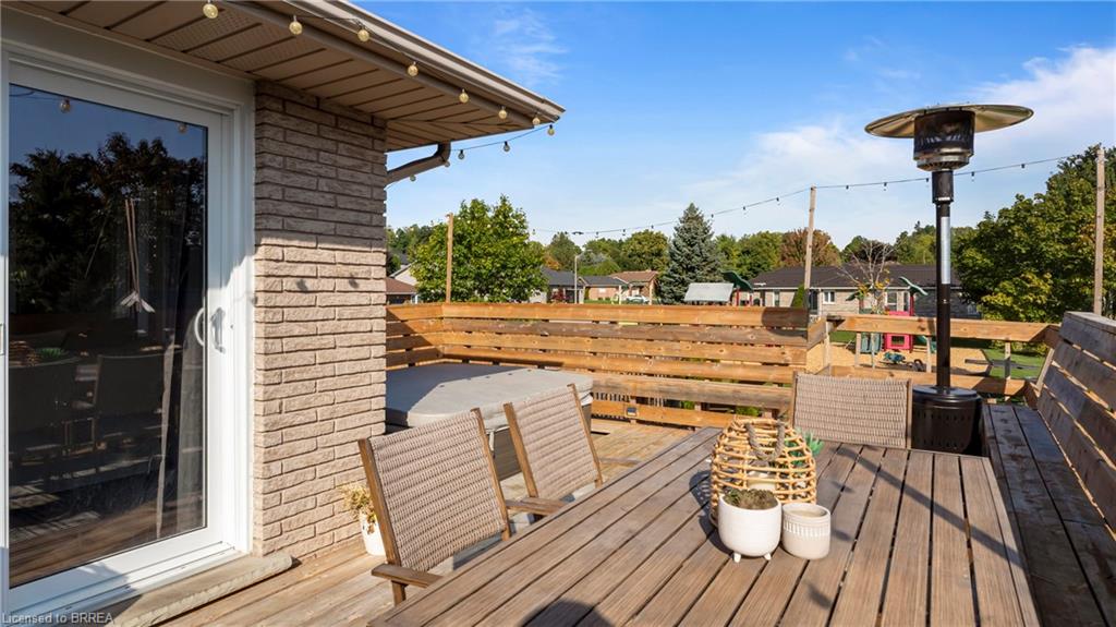 83 Victor Boulevard Property Photo 36