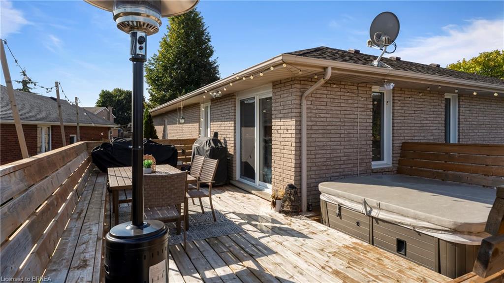 83 Victor Boulevard Property Photo 39