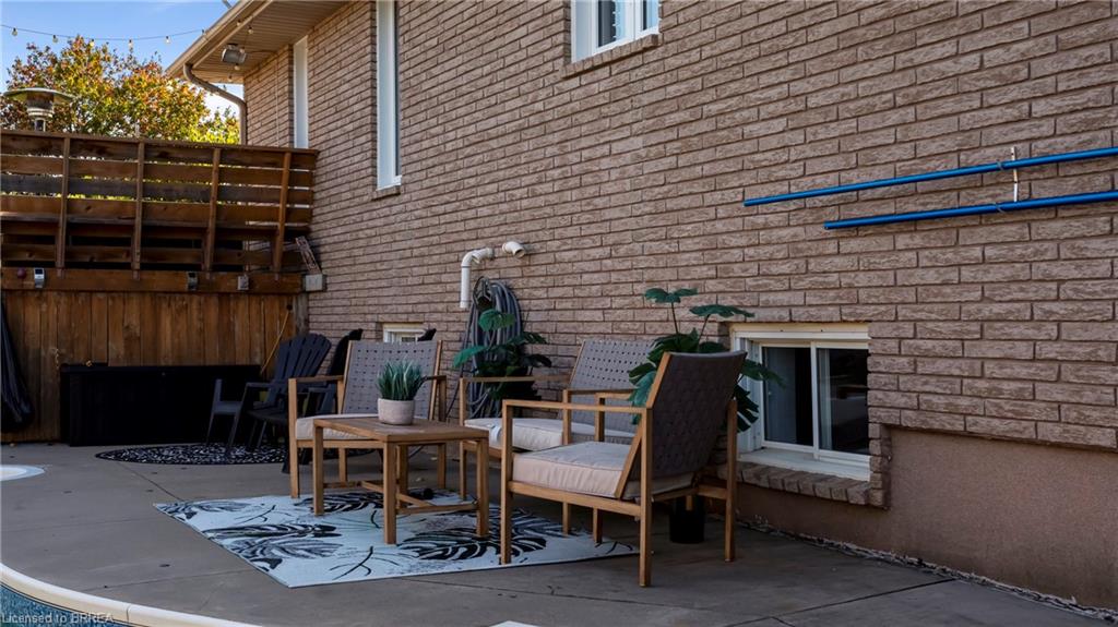 83 Victor Boulevard Property Photo 43