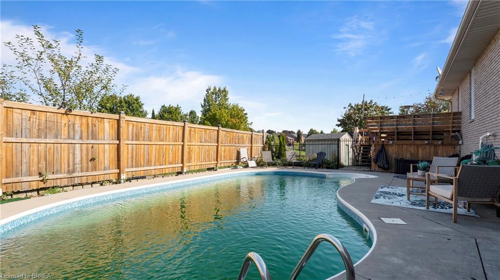 83 Victor Boulevard Property Photo 46