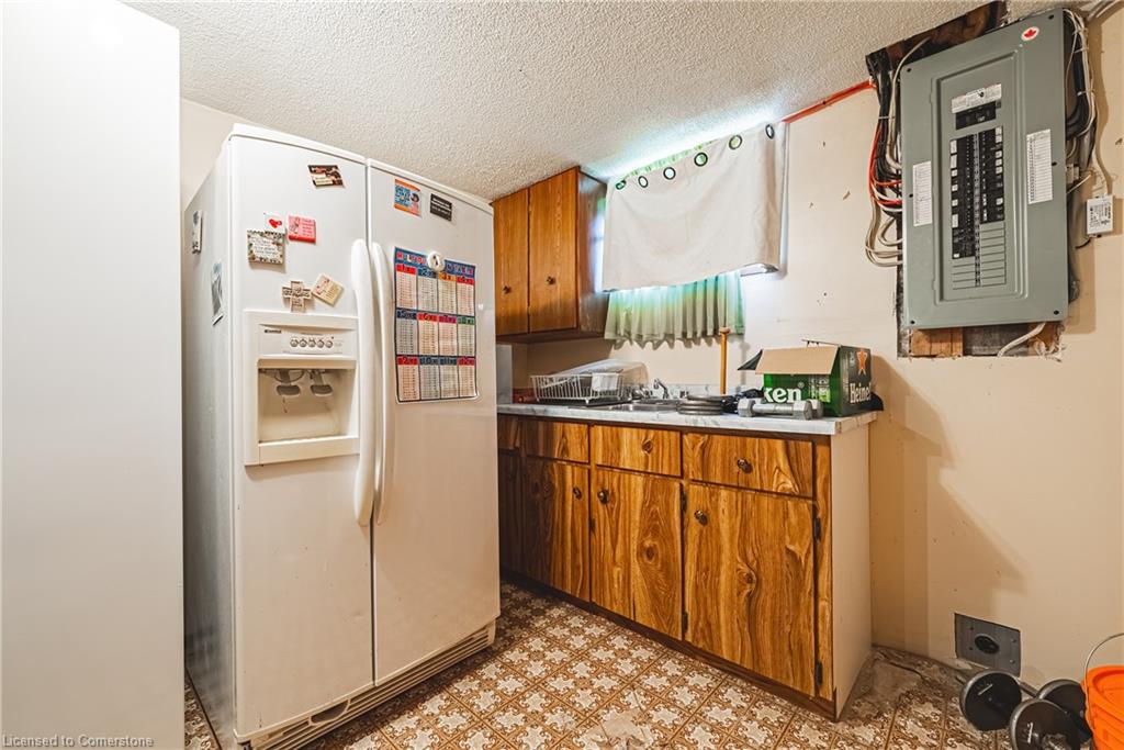 95 Ellington Avenue Property Photo 44