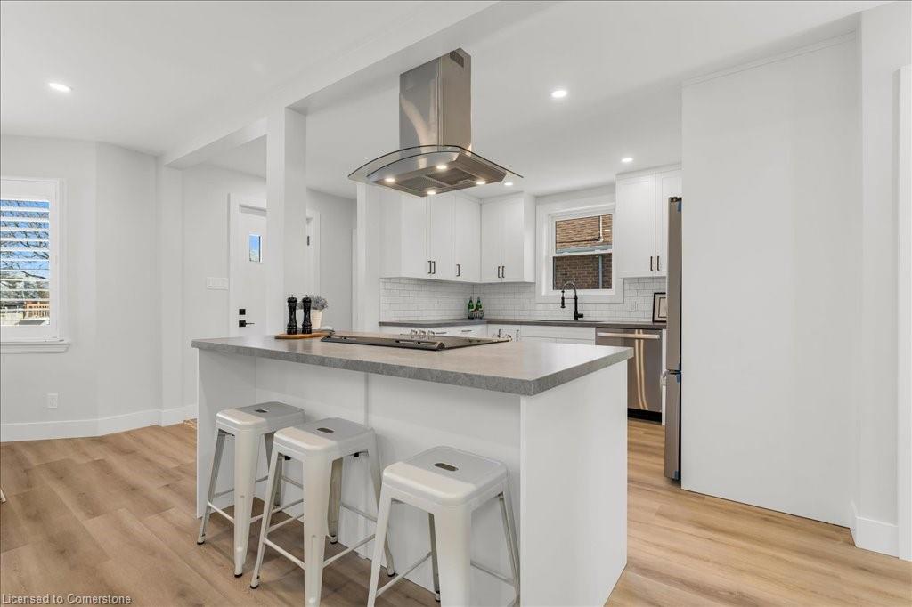 51 West 3rd Street Property Photo 7