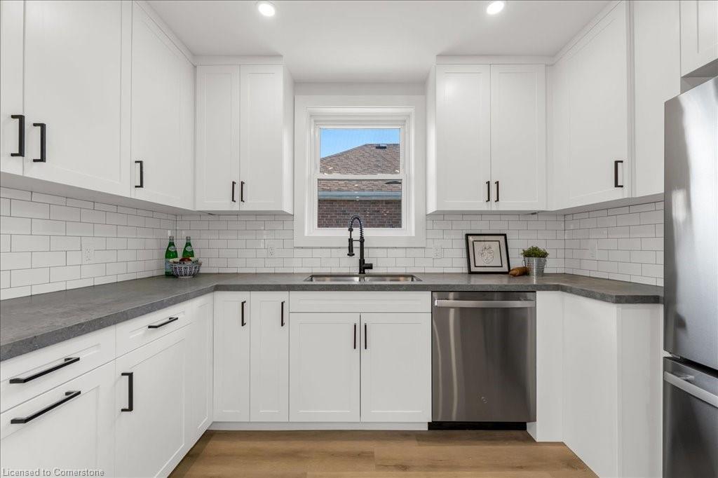 51 West 3rd Street Property Photo 10