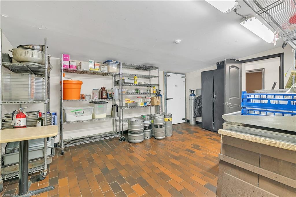 3215 Roseville Road Property Photo 16