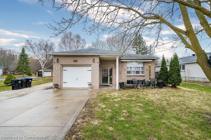 136 Patterson Street N Property Photo 1