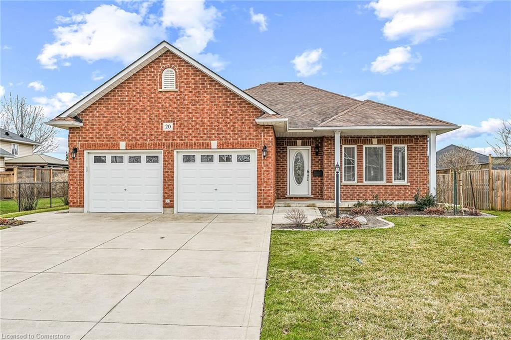 20 Oak Crescent Property Photo