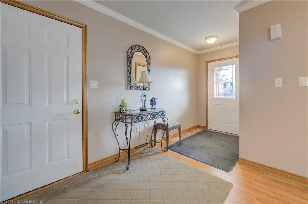 397 Church Street N Property Photo 5