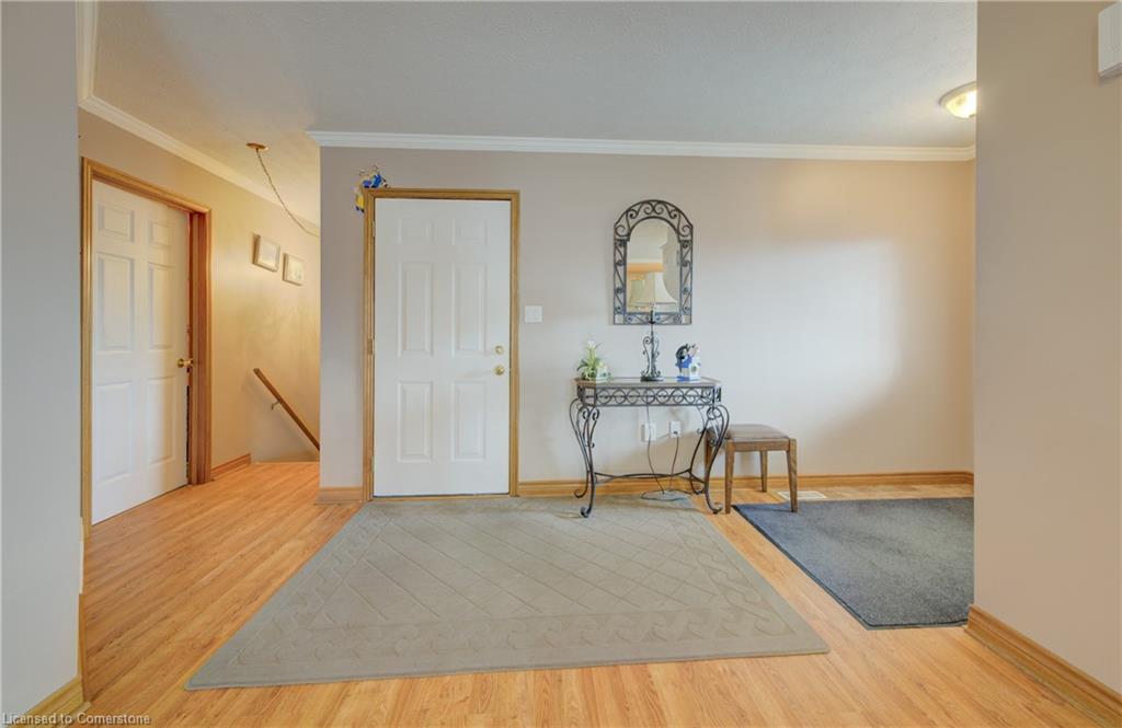 397 Church Street N Property Photo 6