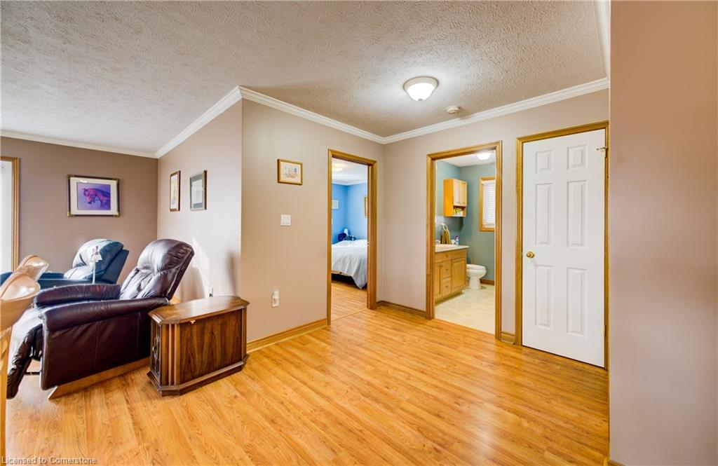 397 Church Street N Property Photo 13