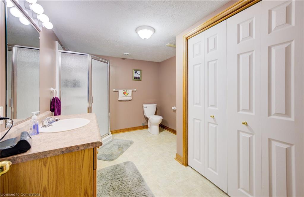 397 Church Street N Property Photo 27