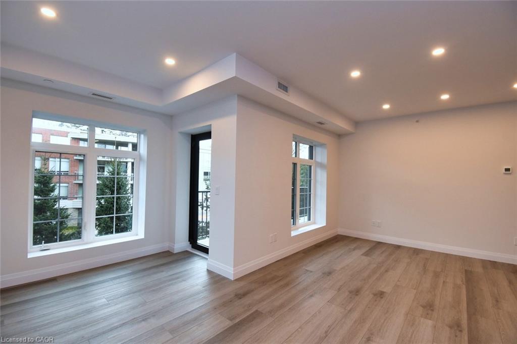 306-153 Wilson Street W Property Photo 4