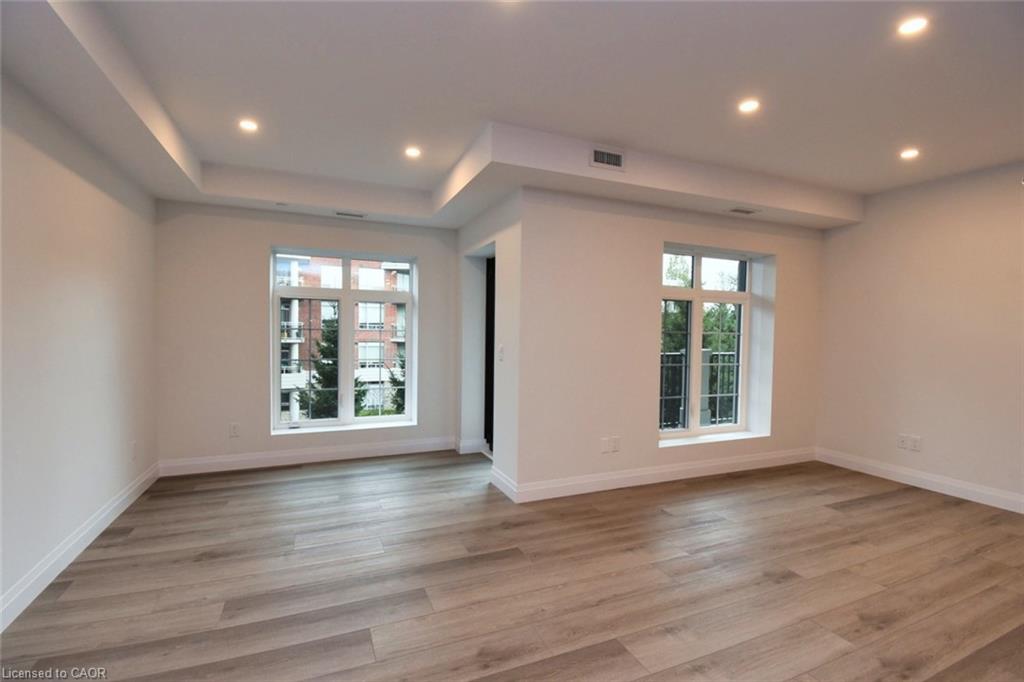 306-153 Wilson Street W Property Photo 5