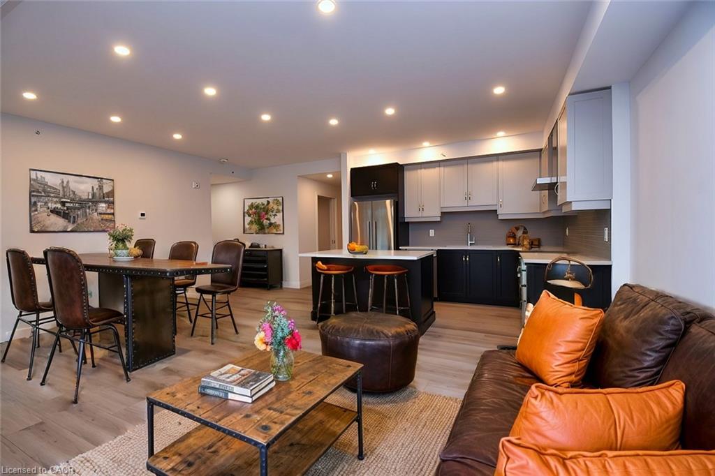 306-153 Wilson Street W Property Photo 6