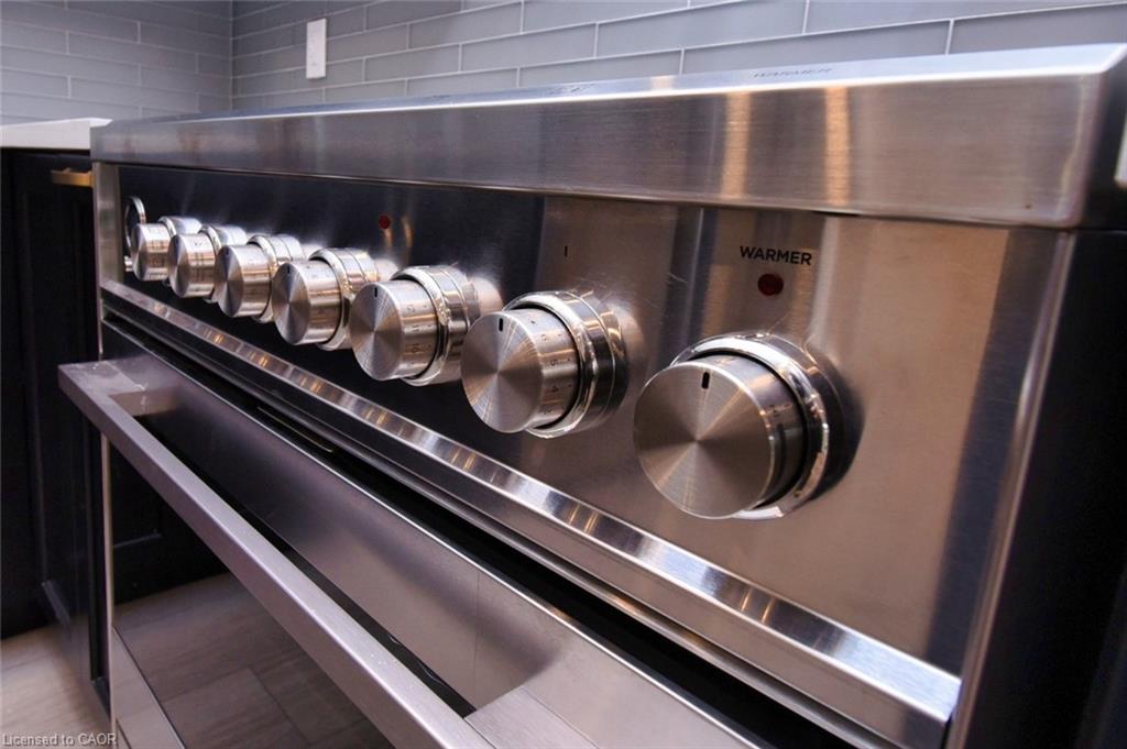 306-153 Wilson Street W Property Photo 18